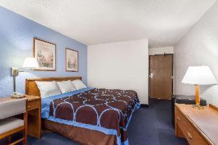 Super 8 By Wyndham Norwich Hotel Стая снимка